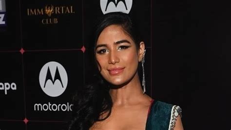 poonam pandey latest|Poonam Pandey Passes Away at 32 of Cervical。